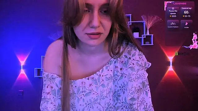 Snapshot of hanna_dream0 chatting on 05-08-26, 02:00 hanna dream0 online show from 05-08-26, 02:00