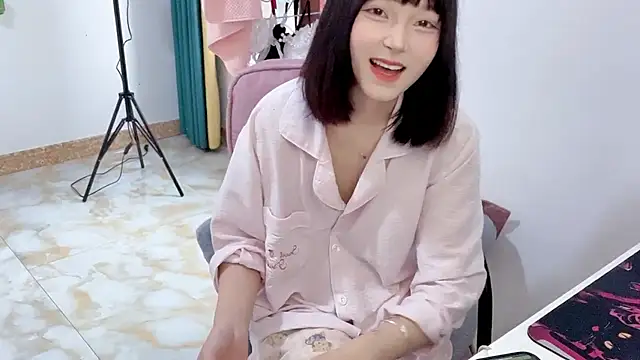 Kaixin-baobao online show from 04-26-26, 08:01