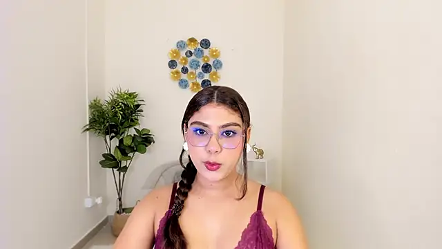 Mallory Lee online show from 05-27-26, 12:24