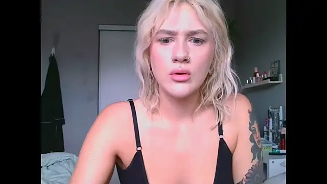 BettyBadNews online show from 05-29-26, 05:22