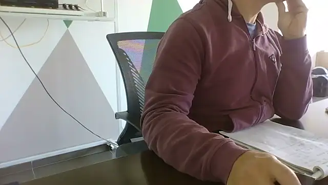 brunosso85ita online show from 04-14-26, 07:03