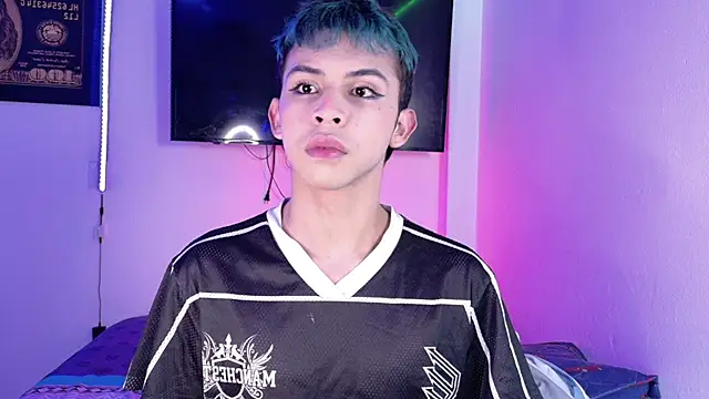Apolo Prince1 online show from 06-19-26, 03:11