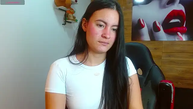 Snapshot of rosaleia_ chatting on 05-19-26, 04:08 rosaleia online show from 05-19-26, 04:08
