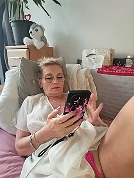 Blond lady czech online show from 07-08-26, 05:28