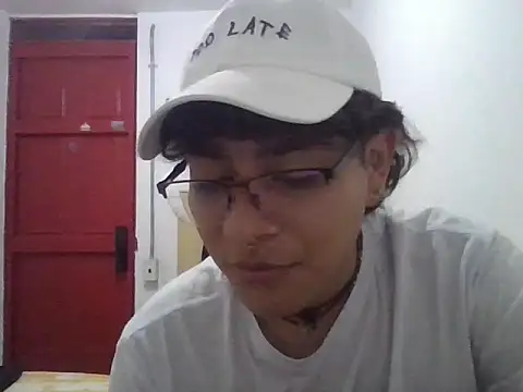 Snapshot of xhecho_uzumaki chatting on 05-08-26, 06:08 xhecho uzumaki online show from 05-08-26, 06:08
