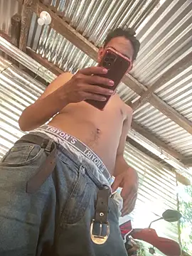 Snapshot of Mellvinn chatting on 06-18-26, 06:34 Mellvinn online show from 06-18-26, 06:34
