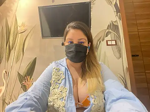 kavyasingh36 online show from 05-06-26, 10:09