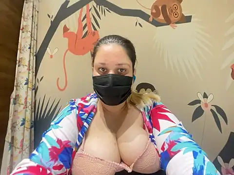 kavyasingh36 online show from 05-13-26, 10:17