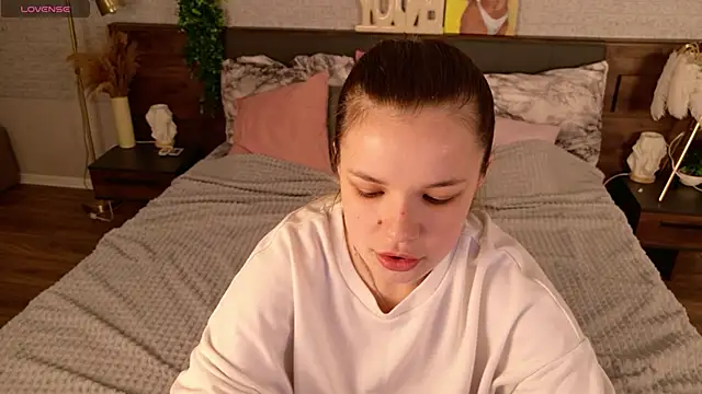 KimEvanss online show from 05-09-26, 05:12