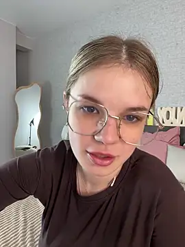 KimEvanss online show from 05-31-26, 05:15