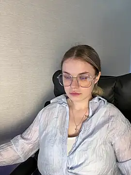 KimEvanss online show from 07-19-26, 05:11