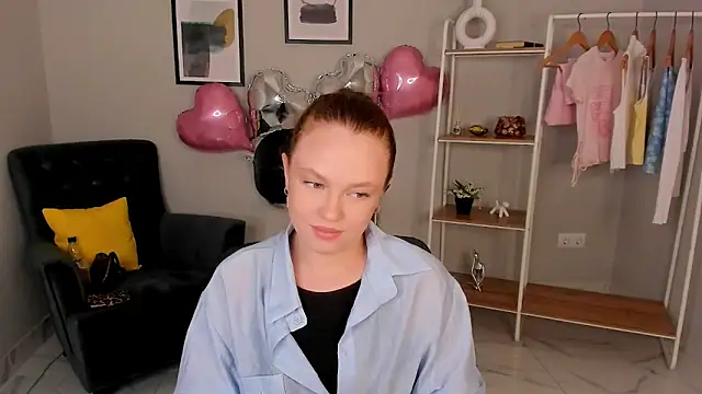 Kira Lemos online show from 06-09-26, 11:55