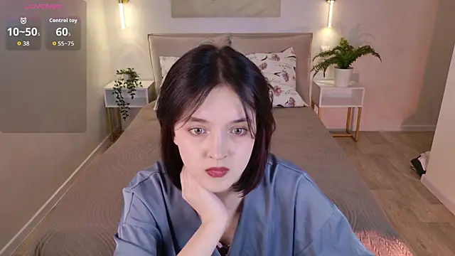  luny  online show from 04-12-26, 02:44