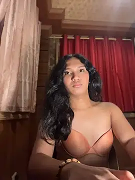 Snapshot of slutty_aki chatting on 07-20-26, 10:39 slutty aki online show from 07-20-26, 10:39