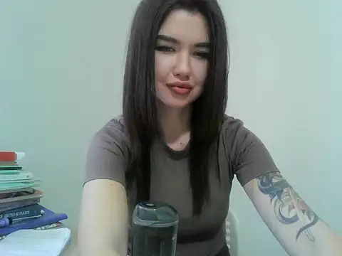 Snapshot of Dareessa chatting on 04-13-26, 08:20 Dareessa online show from 04-13-26, 08:20