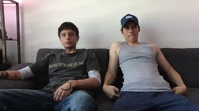 Chrixtopherobin online show from 04-30-26, 04:02