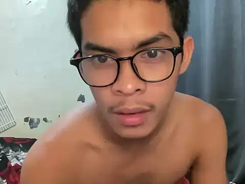 yourhotasian jhonpol16 online show from 04-14-26, 06:14