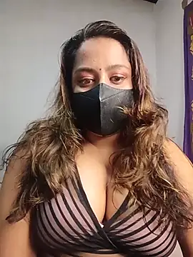 Suger Lips 99 online show from 06-17-26, 07:04