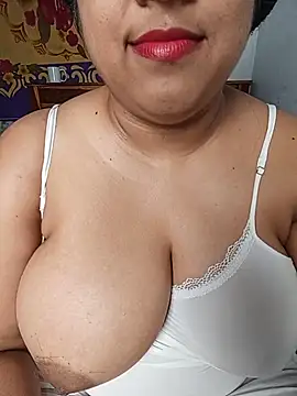 Suger Lips 99 online show from 07-25-26, 03:20