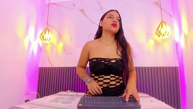 Samantha Lopez  online show from 04-27-26, 12:58
