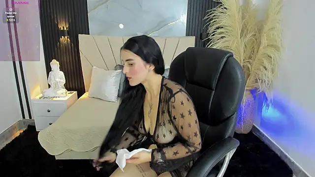 DOMINIKA LOVY online show from 04-28-26, 05:51