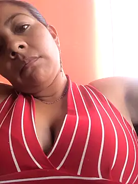 Snapshot of Tamaraxxx_hot chatting on 04-12-26, 08:58 Tamaraxxx hot online show from 04-12-26, 08:58