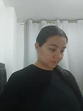 Snapshot of karoduq4 chatting on 07-17-26, 01:45 karoduq4 online show from 07-17-26, 01:45