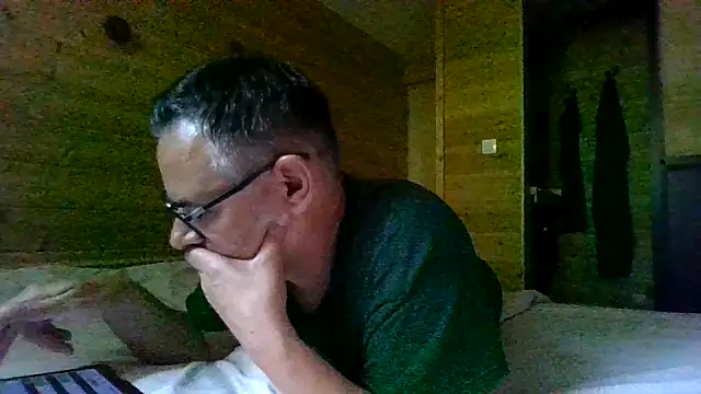 Snapshot of watchmecum78 chatting on 06-21-26, 03:14 watchmecum78 online show from 06-21-26, 03:14