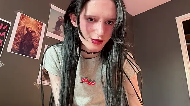 Snapshot of Niky_Long chatting on 04-13-26, 03:06 Niky Long online show from 04-13-26, 03:06