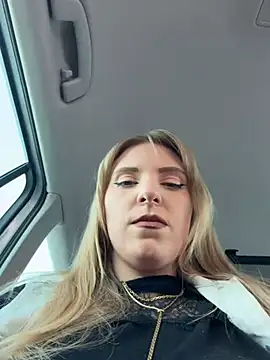 Snapshot of Tiffy_Rosee chatting on 05-04-26, 08:54 Tiffy Rosee online show from 05-04-26, 08:54