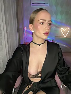AlisaPearl online show from 05-20-26, 07:20