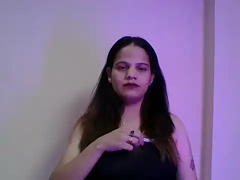 Snapshot of Its-anayaa chatting on 04-15-26, 04:36 Its-anayaa online show from 04-15-26, 04:36