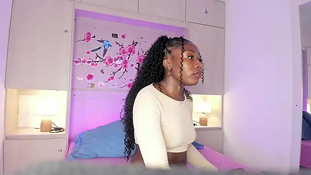 TaylorBloom online show from 05-06-26, 11:37