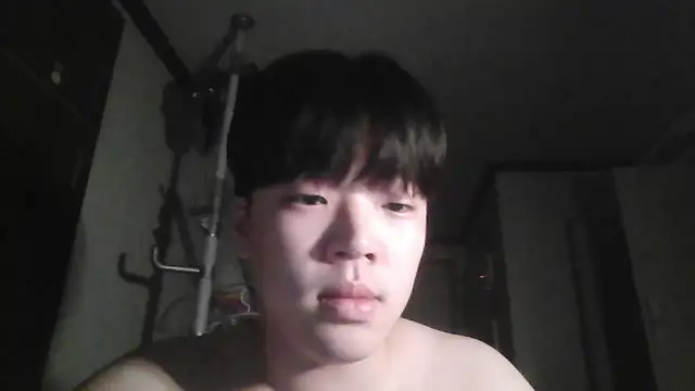 Snapshot of reogjdossw chatting on 04-13-26, 03:06 reogjdossw online show from 04-13-26, 03:06