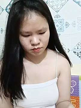 Seraphinahh online show from 06-05-26, 02:23