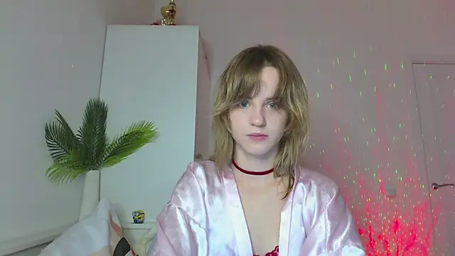 Snapshot of Tessa_Shy_ chatting on 07-28-26, 08:52 Tessa Shy online show from 07-28-26, 08:52