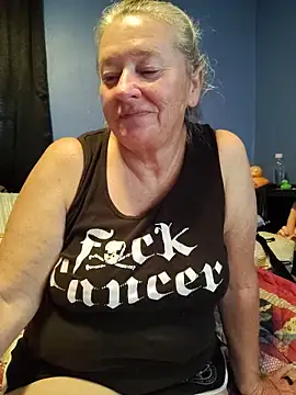 Snapshot of RavensLove chatting on 05-26-26, 11:45 RavensLove online show from 05-26-26, 11:45
