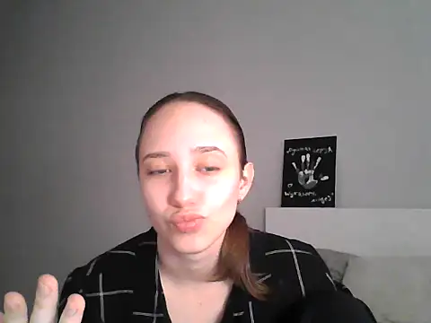 DarkMirel online show from 05-06-26, 04:23
