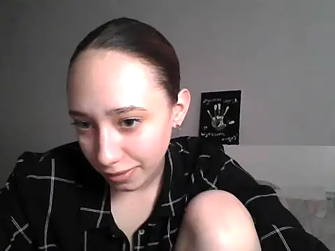 DarkMirel online show from 05-07-26, 01:49