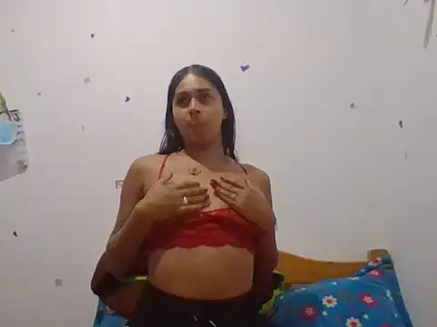 Snapshot of magic_trans_girl chatting on 04-13-26, 10:48 magic trans girl online show from 04-13-26, 10:48