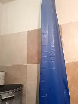 Snapshot of Oskr2024XXX chatting on 12-16-24, 02:16 Oskr2024XXX online show from 12-16-24, 02:16