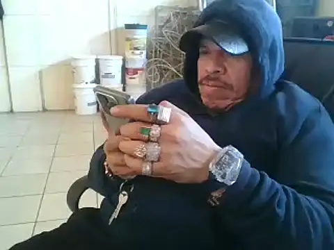 Snapshot of Oskr2024XXX chatting on 01-05-25, 08:31 Oskr2024XXX online show from 01-05-25, 08:31