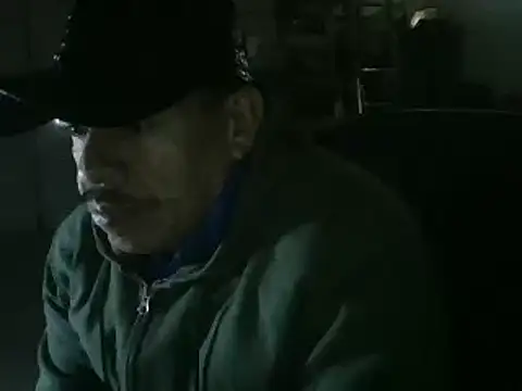 Snapshot of Oskr2024XXX chatting on 01-18-25, 04:04 Oskr2024XXX online show from 01-18-25, 04:04