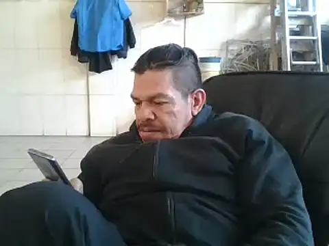 Snapshot of Oskr2024XXX chatting on 02-22-25, 08:42 Oskr2024XXX online show from 02-22-25, 08:42