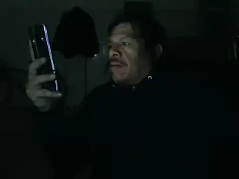 Snapshot of Oskr2024XXX chatting on 03-13-25, 06:26 Oskr2024XXX online show from 03-13-25, 06:26