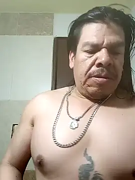 Snapshot of Oskr2024XXX chatting on 03-18-25, 02:04 Oskr2024XXX online show from 03-18-25, 02:04