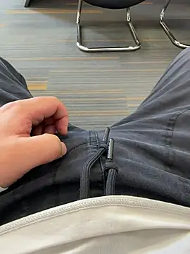 Justin-JYZ online show from 04-14-26, 05:02