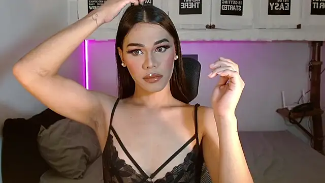 MollyButcher online show from 05-12-26, 02:14