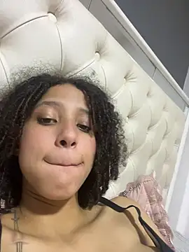 Stefy sophie03 online show from 07-23-26, 02:20