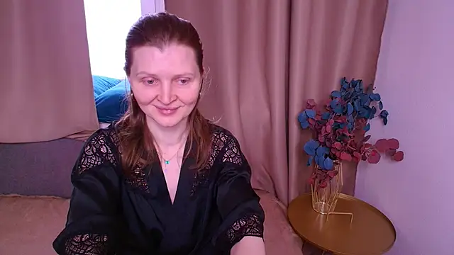 Liza  Evans online show from 04-25-26, 02:14